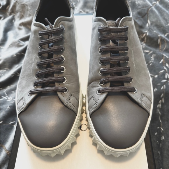 Men's Salvatore Ferragamo Gray Leather Sneakers - Picture 1 of 8